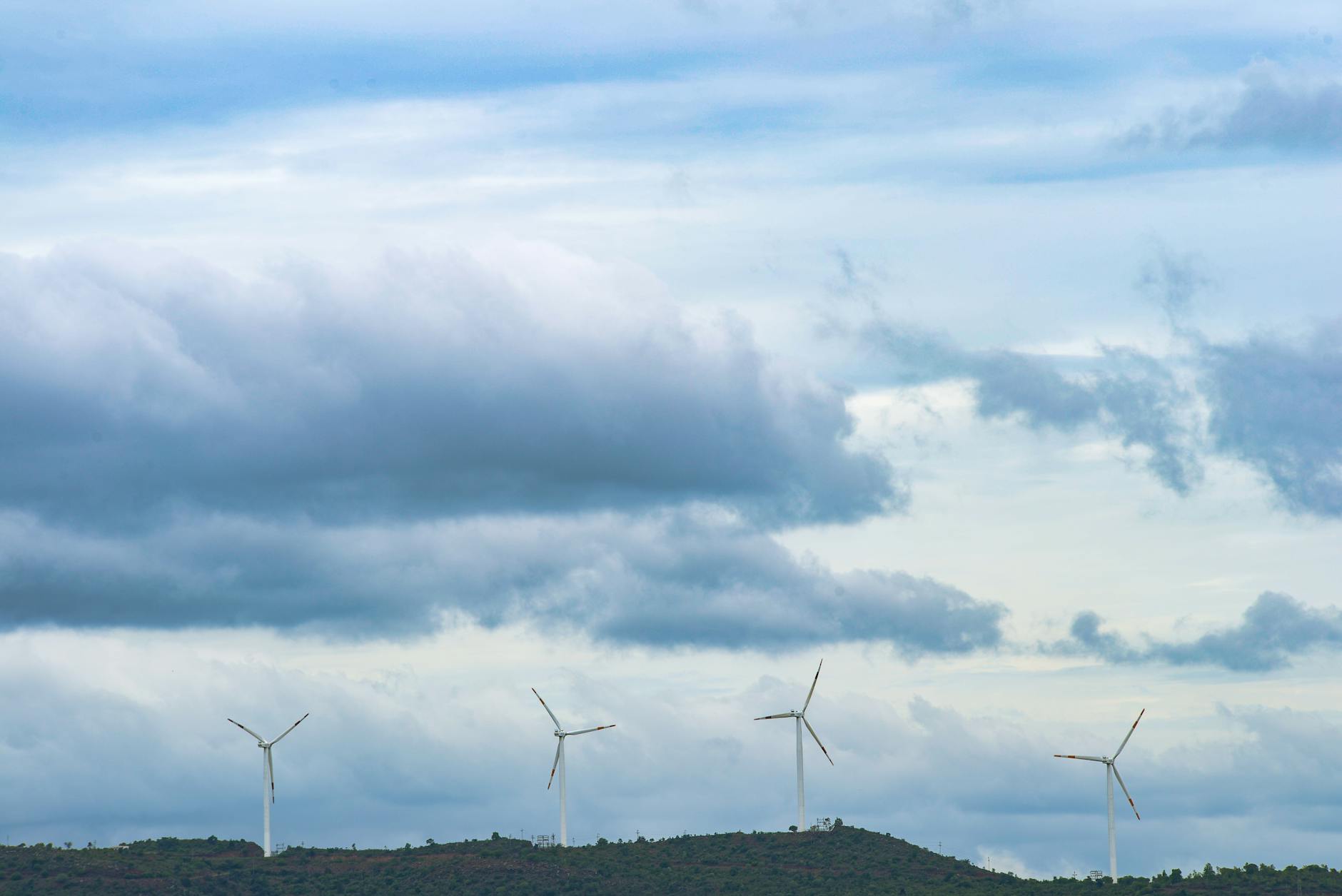 Servicetechniker Windkraftanlagen: Beruf, Einstieg und Perspektiven