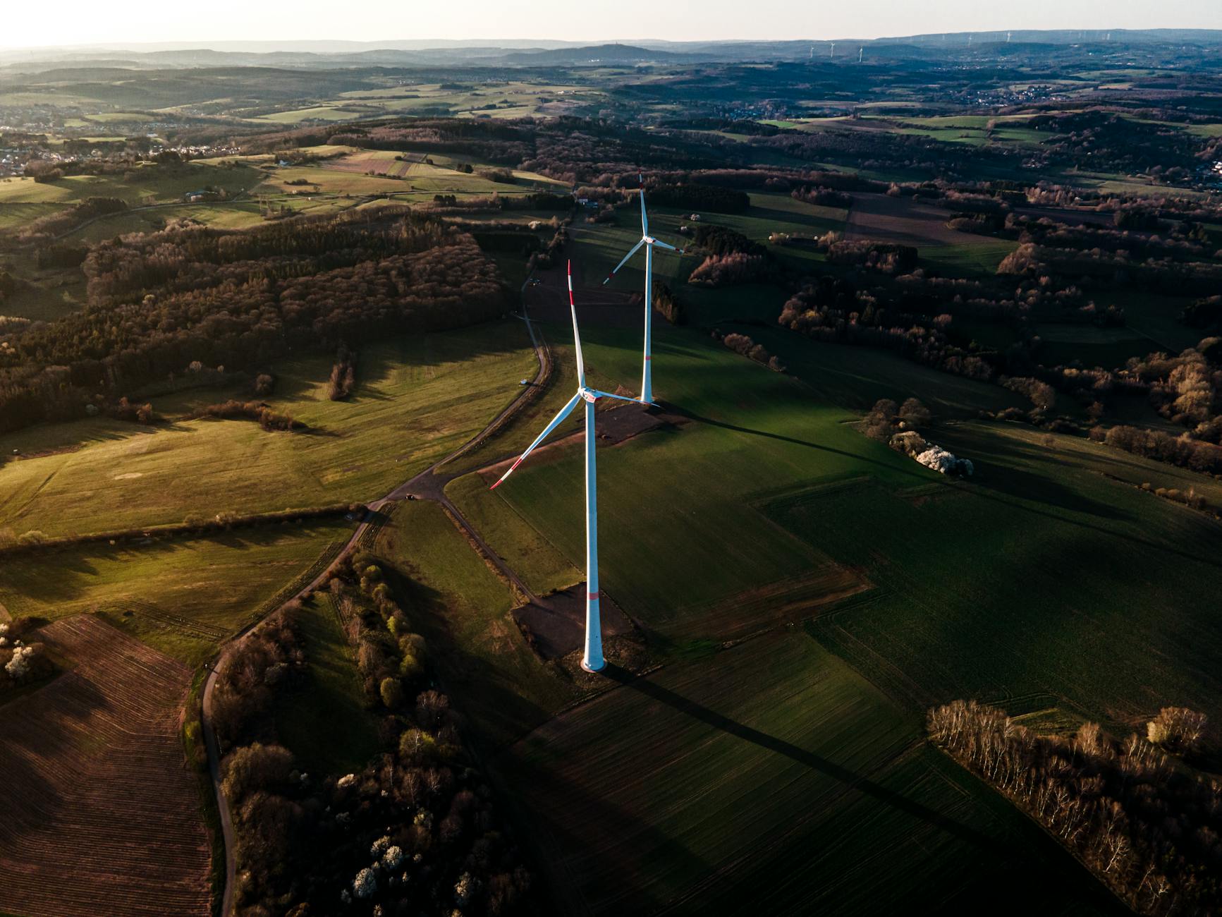 Wie viele Windkraftanlagen stehen in Deutschland? Aktuelle Übersicht 2024